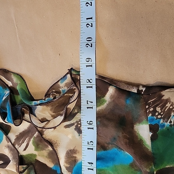 a.n.a. Size M Semi-sheer Ruffle Sleeve Blouse, 1/2 Button Front, Gorgeous! - Picture 7 of 12